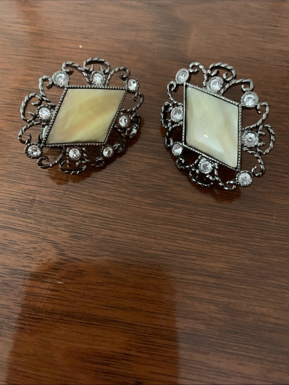 Vintage Butler Cream Mother-of-Pearl Filigree Clip-On Earrings